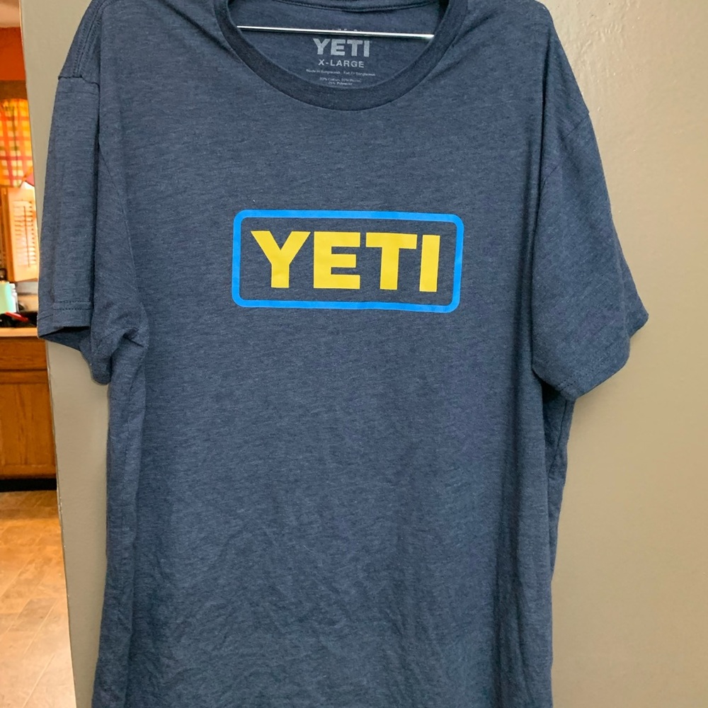 Men’s Yeti t shirt. Sz XL